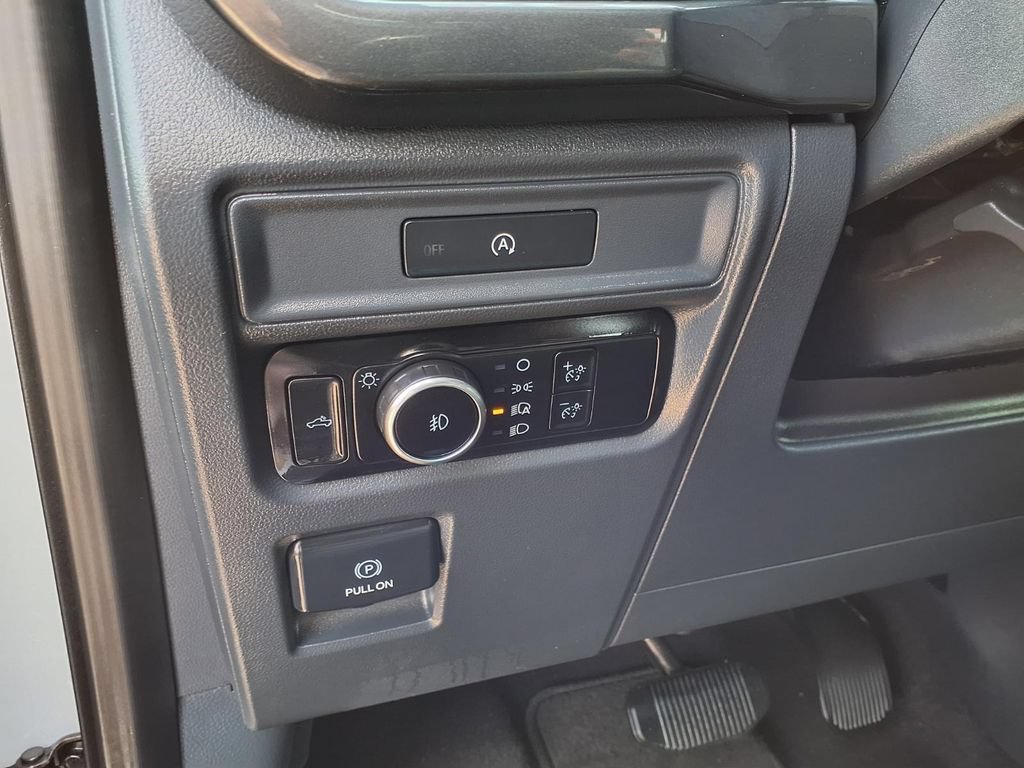 Used 2025 Ford F150 STX w/ Equipment Group 200A RWD image 22