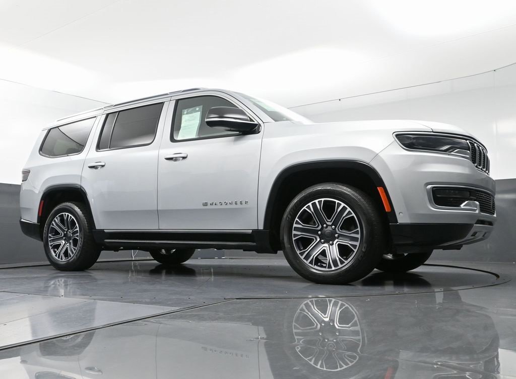 Used 2024 Jeep Wagoneer Series II w/ Flexible Seating Group image 53