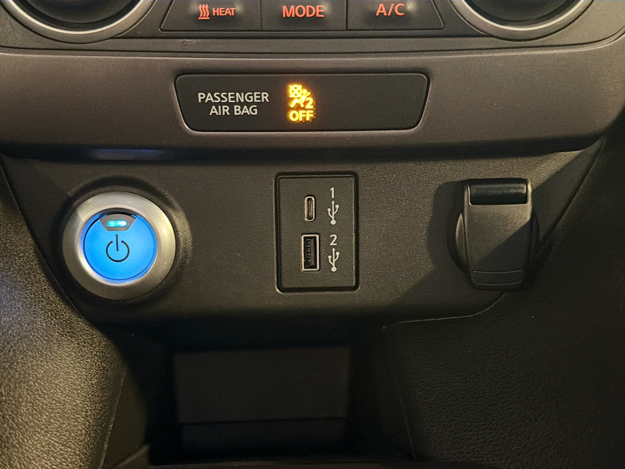 Used 2025 Nissan Leaf S FWD image 25
