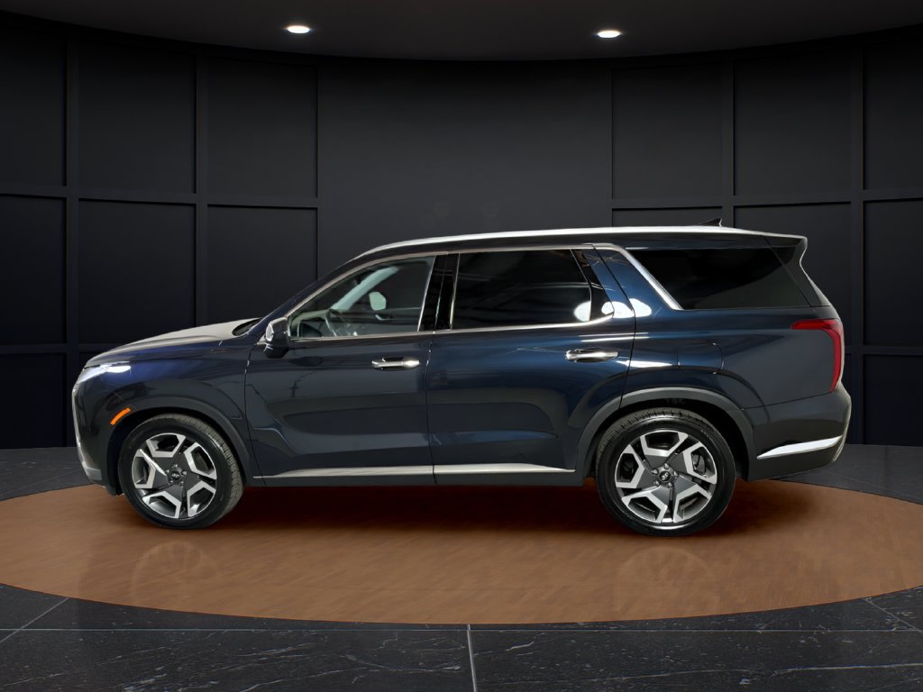 Used 2024 Hyundai Palisade Limited AWD/4WD image 2
