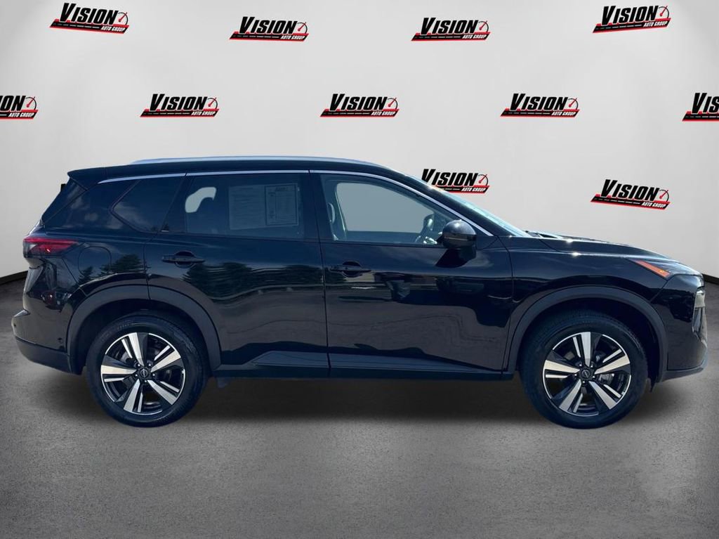 Used 2026 Nissan Rogue SL image 4