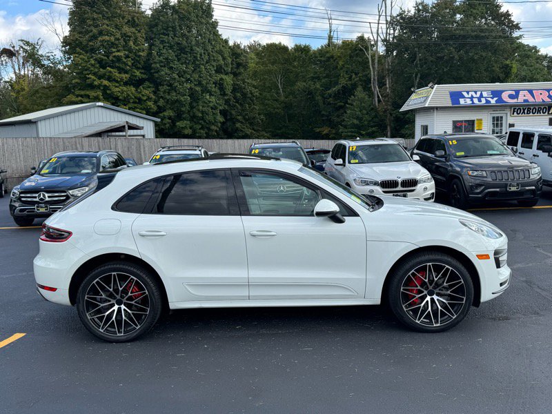 Used 2015 Porsche Macan Turbo image 4