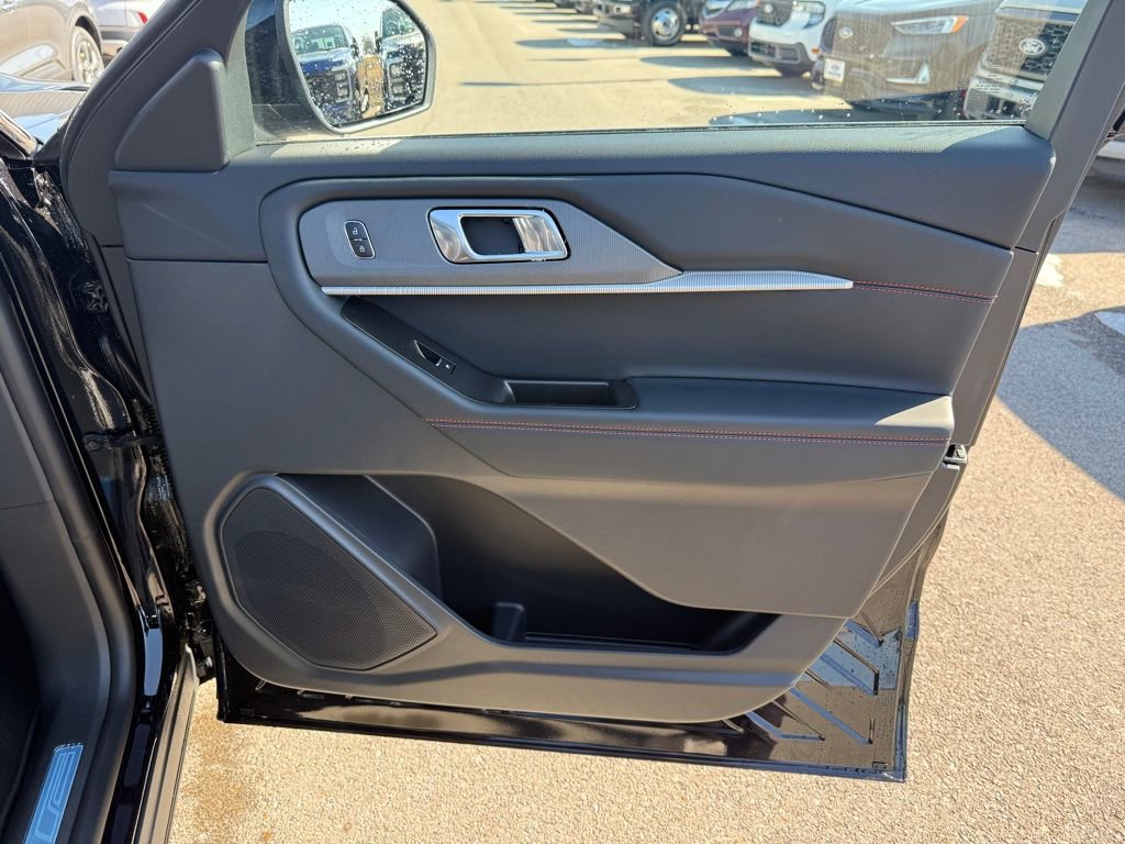 New 2026 Ford Explorer ST-Line w/ ST-Line Street Pack image 19