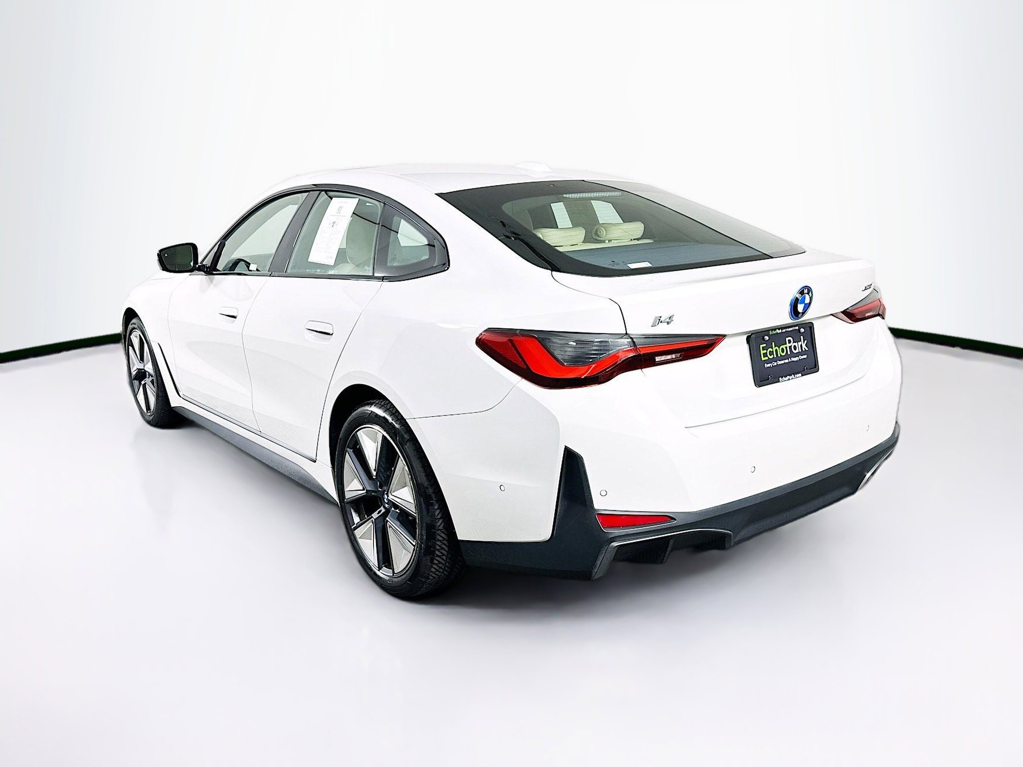 Used 2023 BMW i4 eDrive35 w/ Premium Package image 5