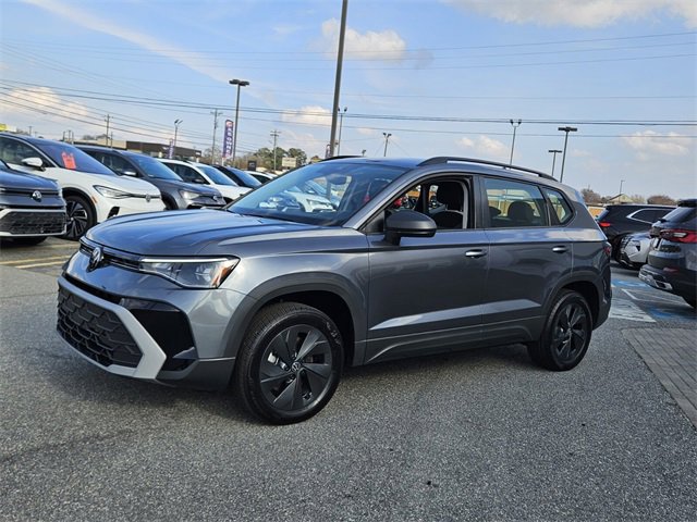 Used 2025 Volkswagen Taos S image 3