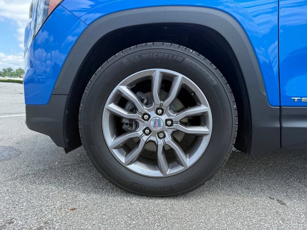 Used 2024 GMC Terrain SLT w/ Tech Package FWD image 14