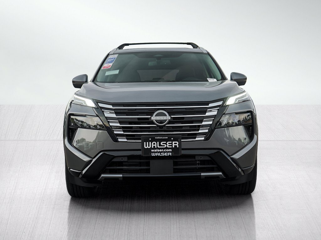 New 2026 Nissan Rogue Platinum AWD/4WD image 2