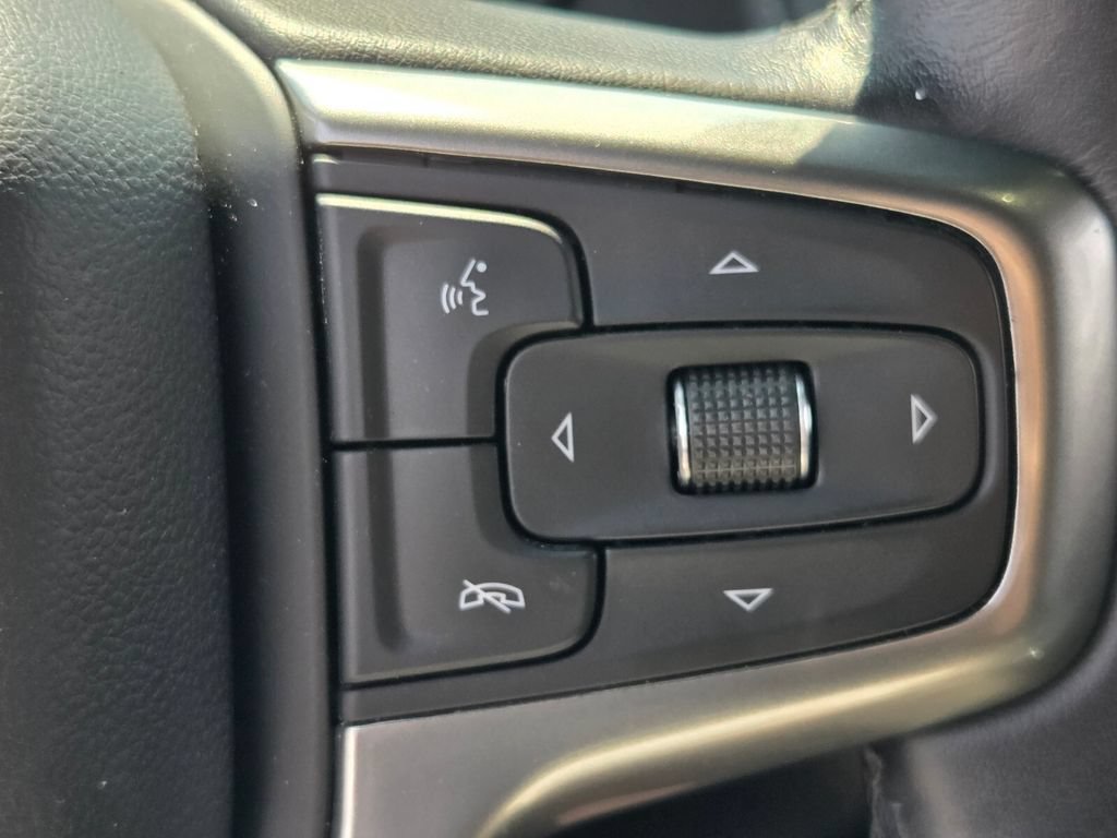 Used 2021 Chevrolet Tahoe Z71 w/ Luxury Package AWD/4WD image 24