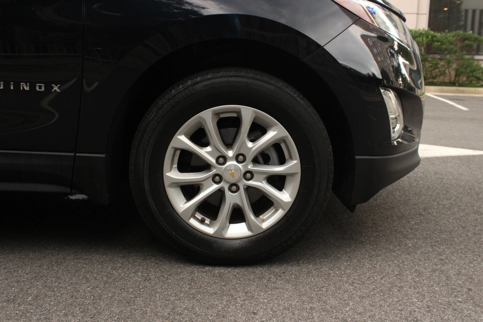 Used 2020 Chevrolet Equinox LT w/ LPO, Floor Liner Package AWD/4WD image 4