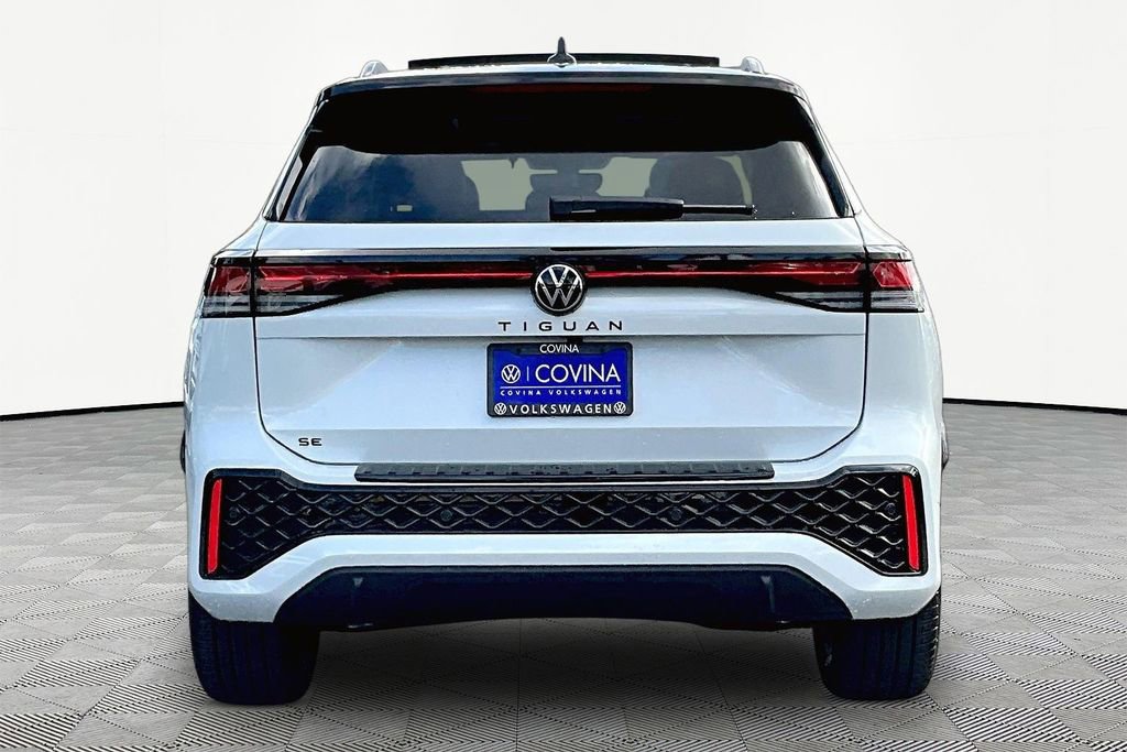 New 2026 Volkswagen Tiguan SE R-Line image 5