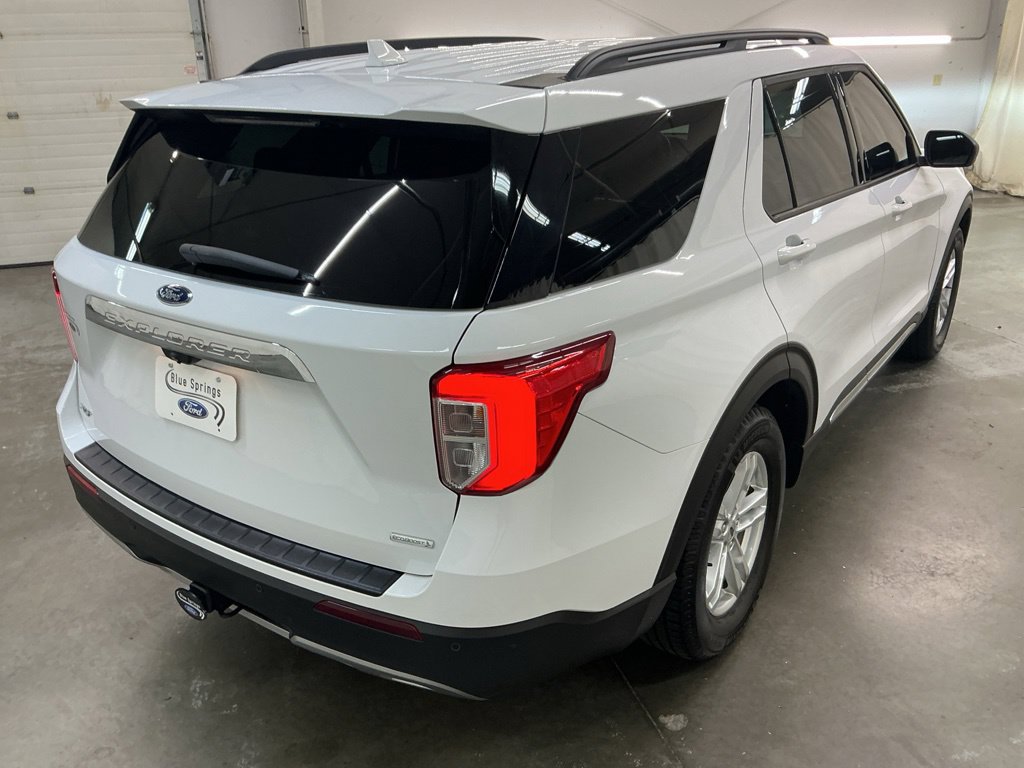 Used 2020 Ford Explorer XLT w/ Equipment Group 202A RWD image 12