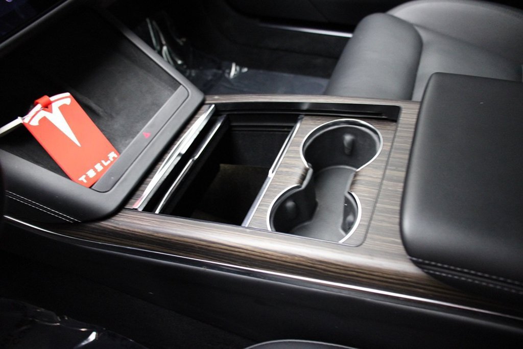 Used 2023 Tesla Model S AWD/4WD image 34