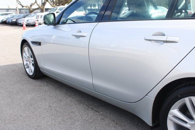 Used 2020 Jaguar XE S image 49