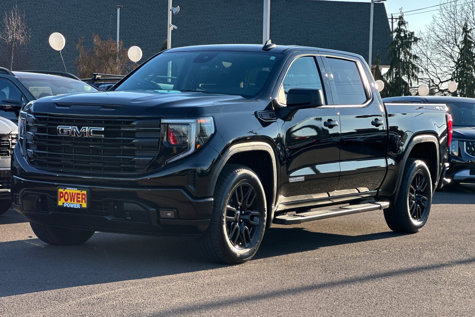 Used 2024 GMC Sierra 1500 Elevation w/ LPO, Elevation Black Package image 8