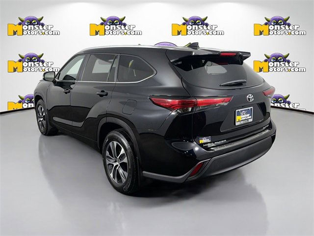 Used 2023 Toyota Highlander L image 7