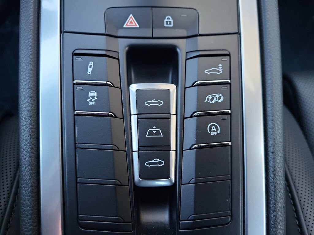 Used 2019 Porsche 911 Carrera 4S AWD/4WD image 29