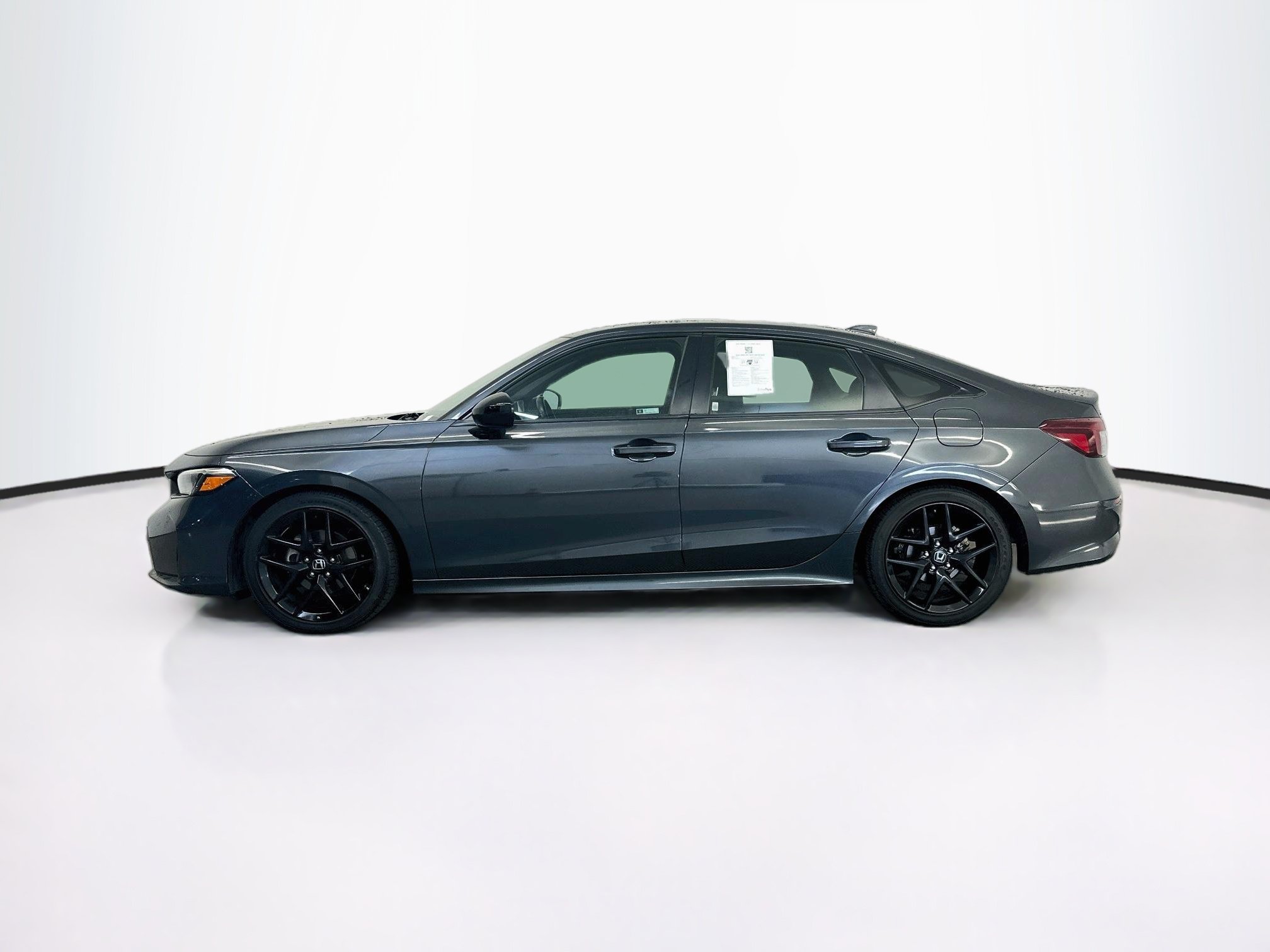 Used 2025 Honda Civic Sport image 4