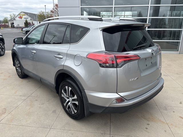 Used 2016 Toyota RAV4 LE AWD/4WD image 5