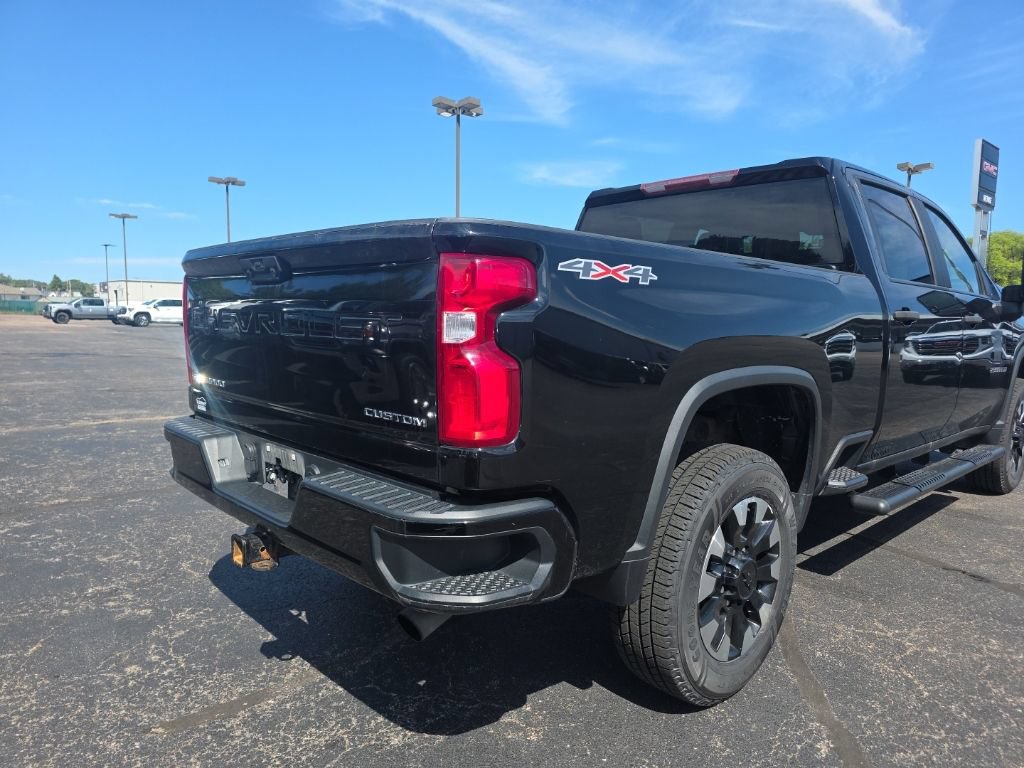 Used 2020 Chevrolet Silverado 2500 Custom w/ Custom Value Package AWD/4WD image 5