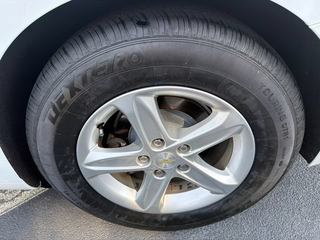 Used 2020 Chevrolet Malibu LS FWD image 19