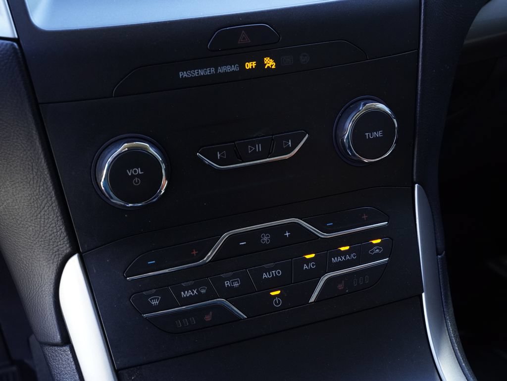 Used 2020 Ford Edge SEL w/ Convenience Package FWD image 24
