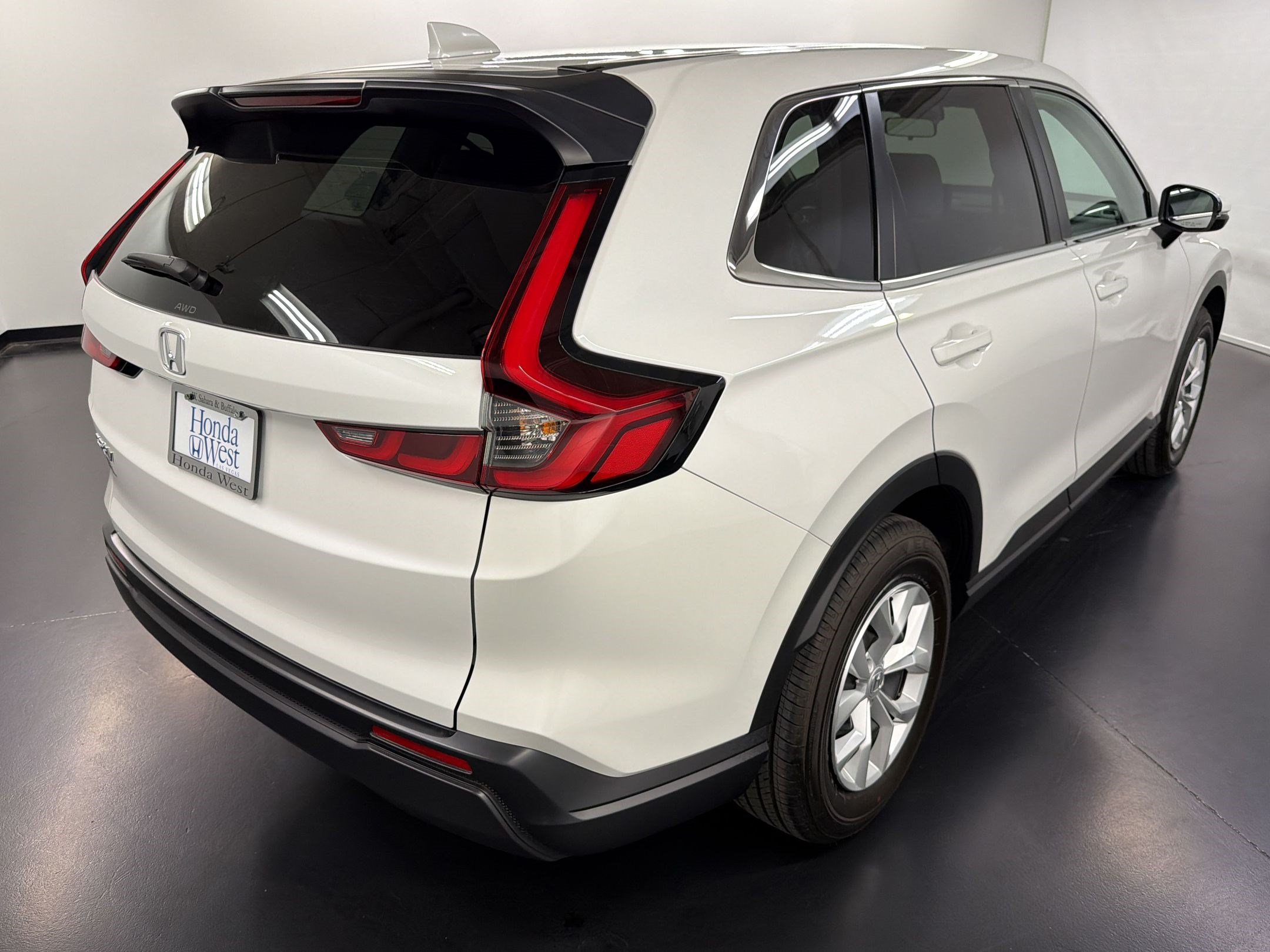 Certified 2025 Honda CR-V LX image 9