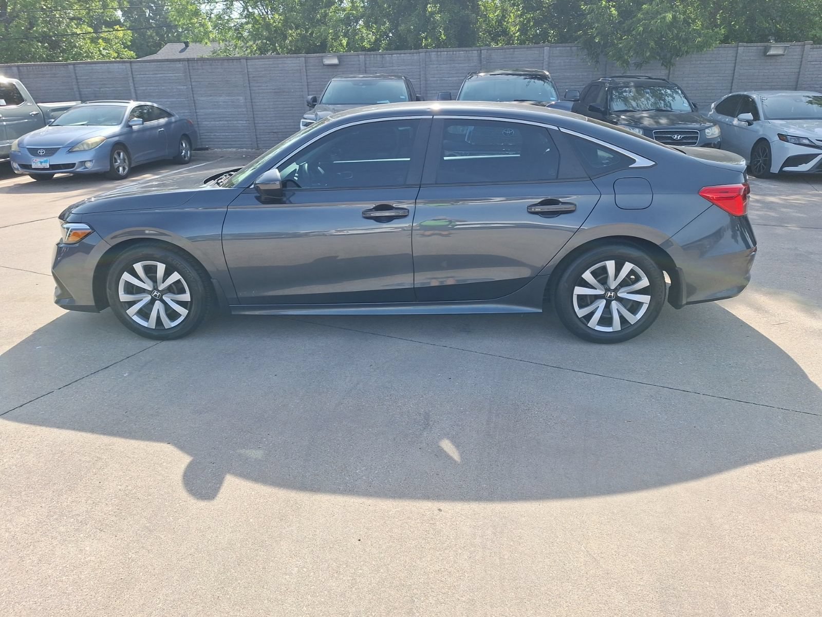Used 2023 Honda Civic LX image 3