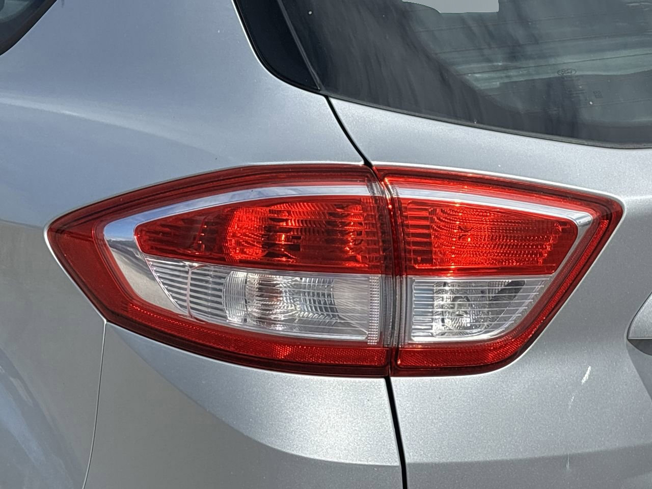 Used 2017 Ford C-MAX Energi SE image 7