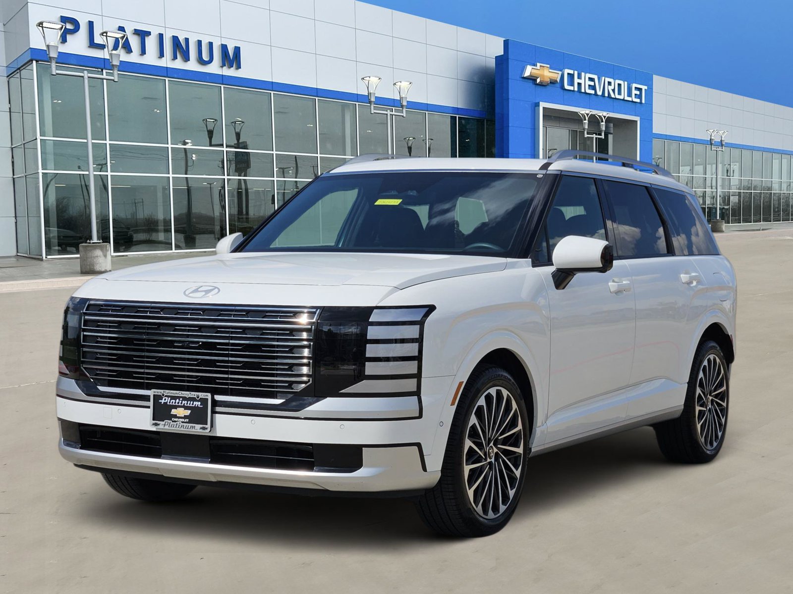 Used 2026 Hyundai Palisade Calligraphy FWD image 2