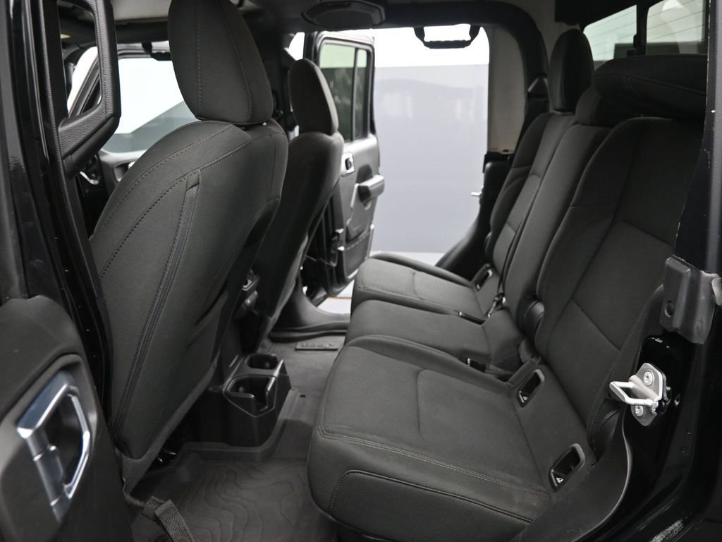 Used 2022 Jeep Gladiator Willys image 13