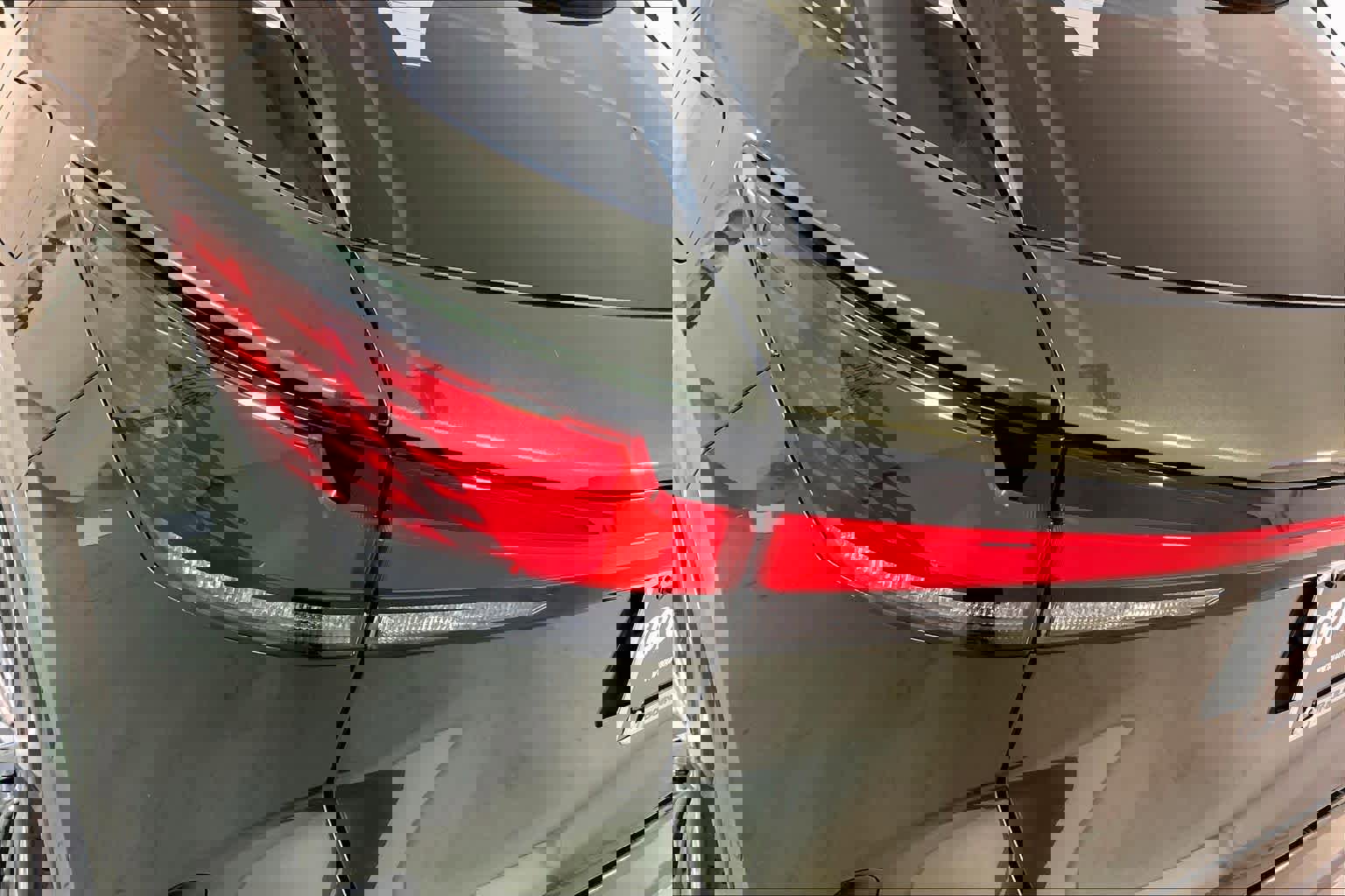 Used 2025 Lexus RX 350 Luxury w/ Convenience Package image 29