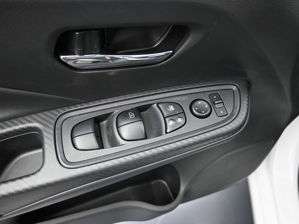 New 2025 Nissan Versa SV w/ Trunk Package FWD image 11