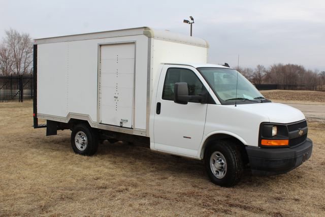Used 2016 Chevrolet Express 3500 image 14