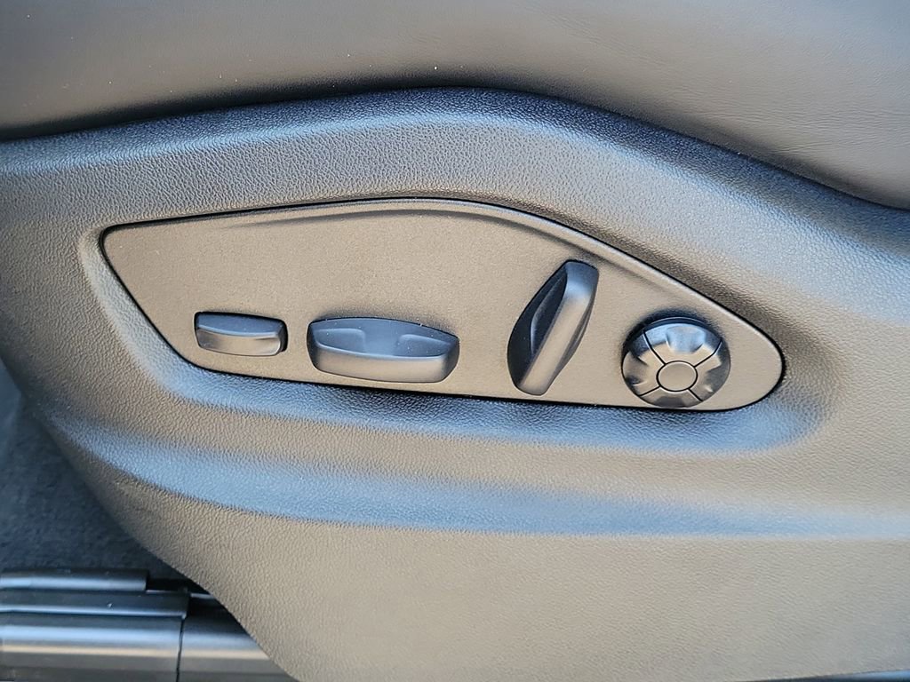 New 2026 Porsche Cayenne E-Hybrid AWD/4WD image 28