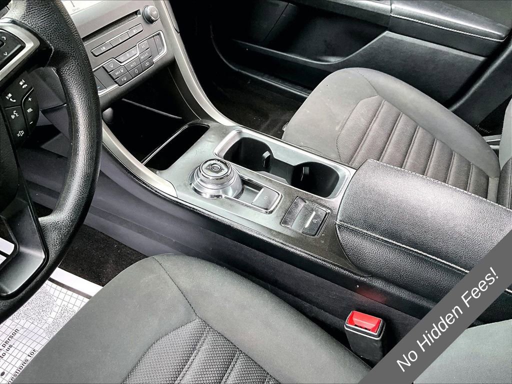 Used 2018 Ford Fusion SE w/ Fusion SE Technology Package FWD image 13