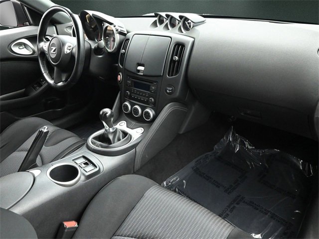 Used 2020 Nissan 370Z w/ Sport Package image 14