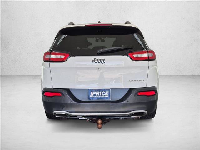 Used 2017 Jeep Cherokee Limited w/ Luxury Group FWD image 7