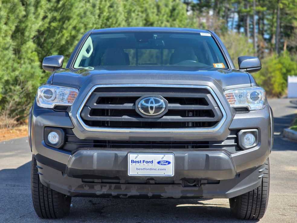 Used 2023 Toyota Tacoma SR5 AWD/4WD image 2
