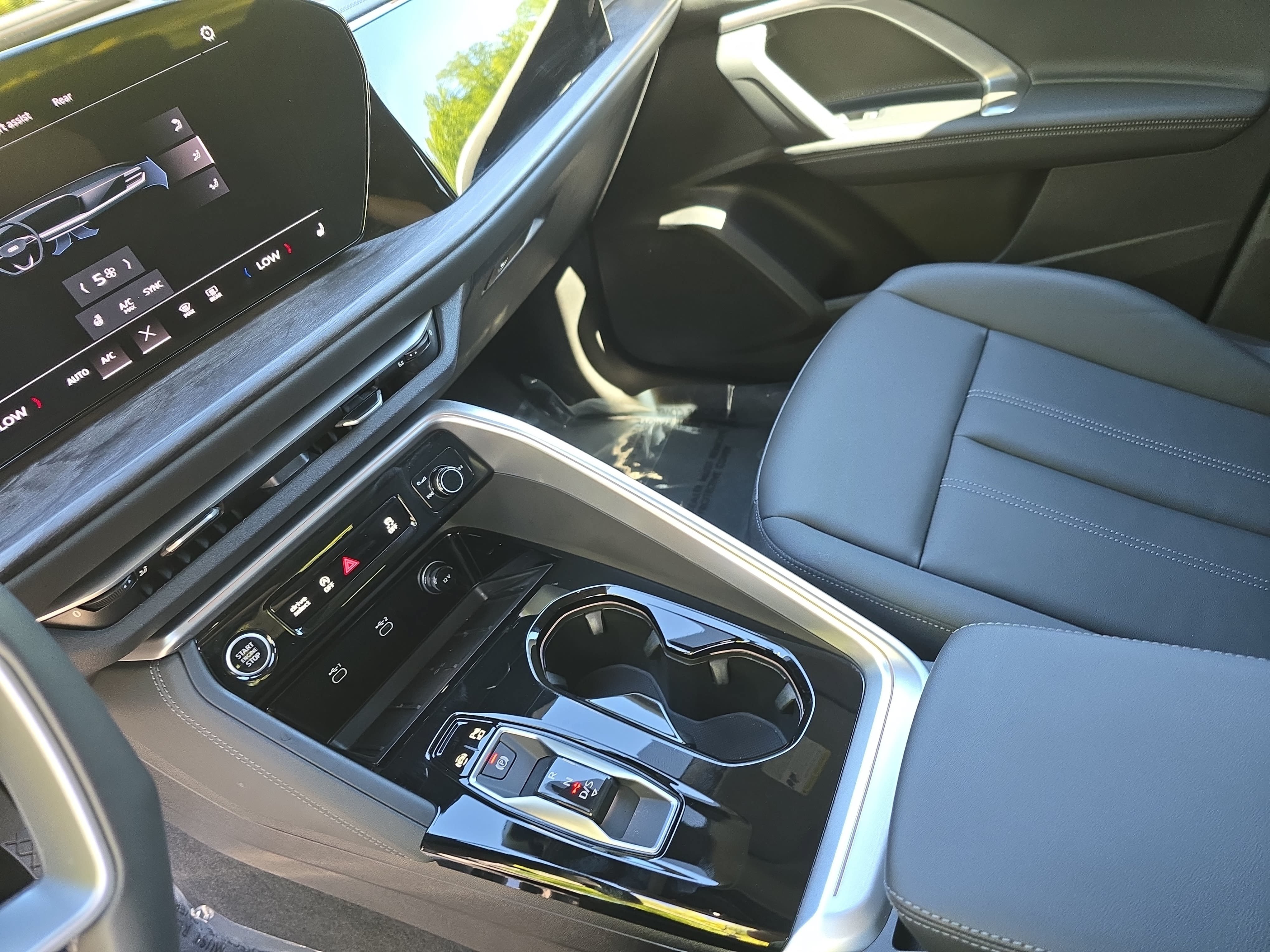 Used 2025 Audi Q5 Premium Plus w/ Premium Plus AWD/4WD image 25