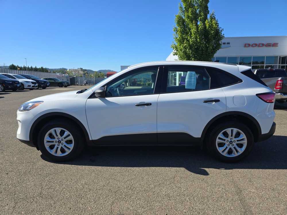 Used 2022 Ford Escape S AWD/4WD image 2