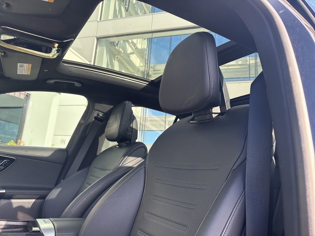 Used 2025 Mercedes-Benz GLC 300 image 41