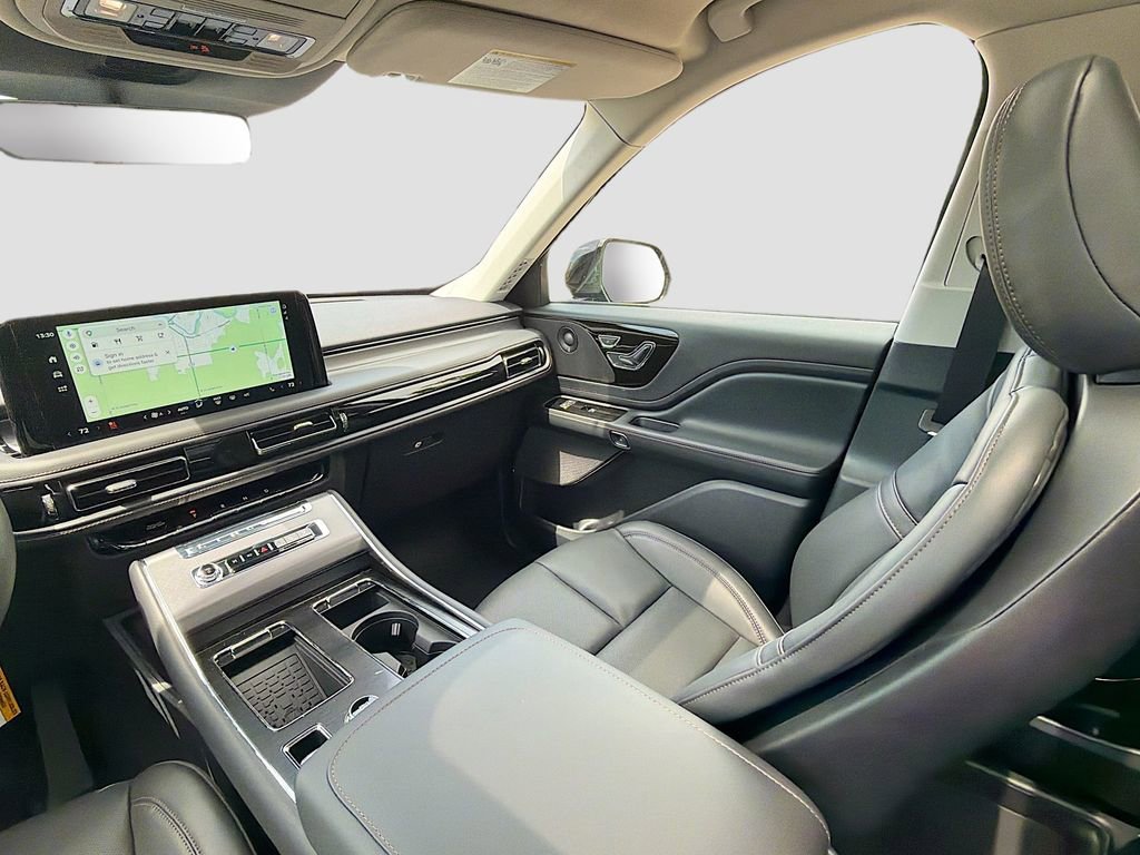 New 2026 Lincoln Aviator AWD image 26