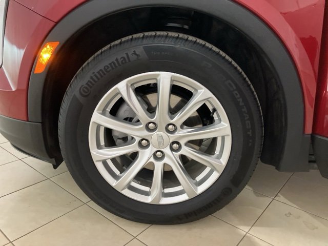 Used 2020 Cadillac XT4 Luxury w/ Cold Weather Package image 29