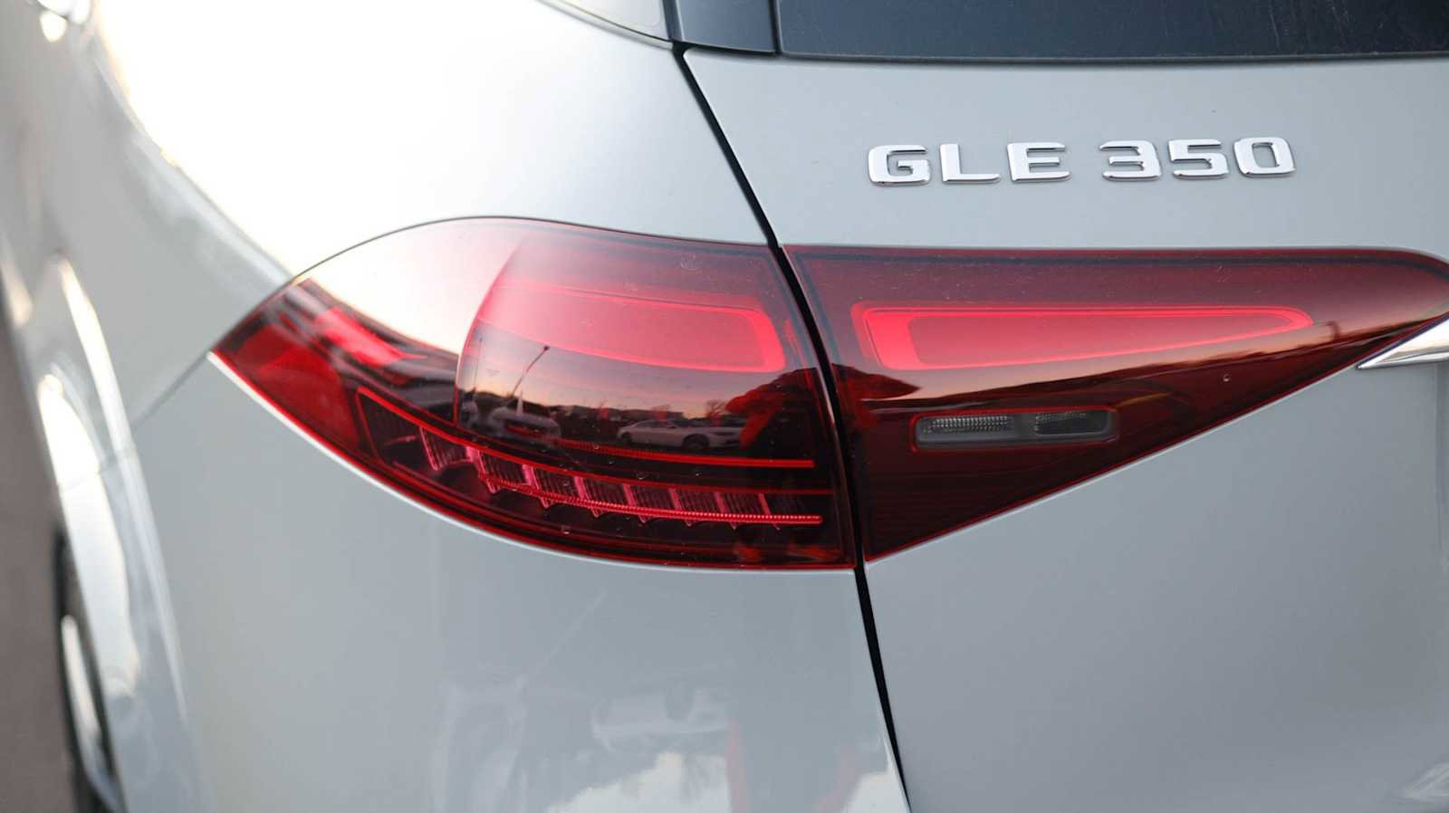 New 2026 Mercedes-Benz GLE 350 4MATIC image 9