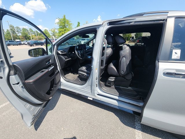 Certified 2025 Toyota Sienna XSE w/ XSE Plus Package AWD/4WD image 22