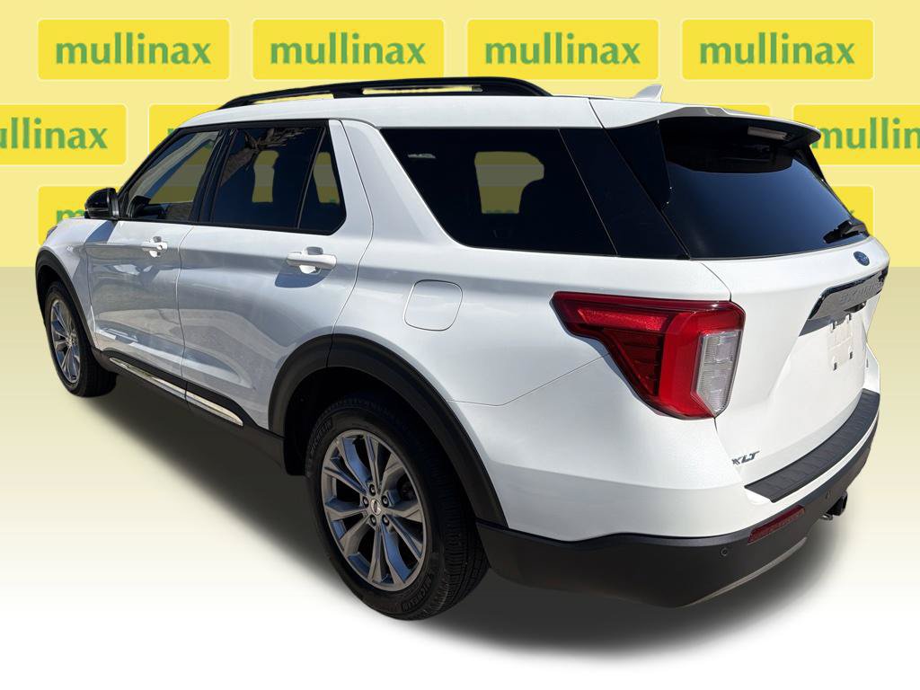 Certified 2023 Ford Explorer XLT w/ Equipment Group 202A AWD/4WD image 6
