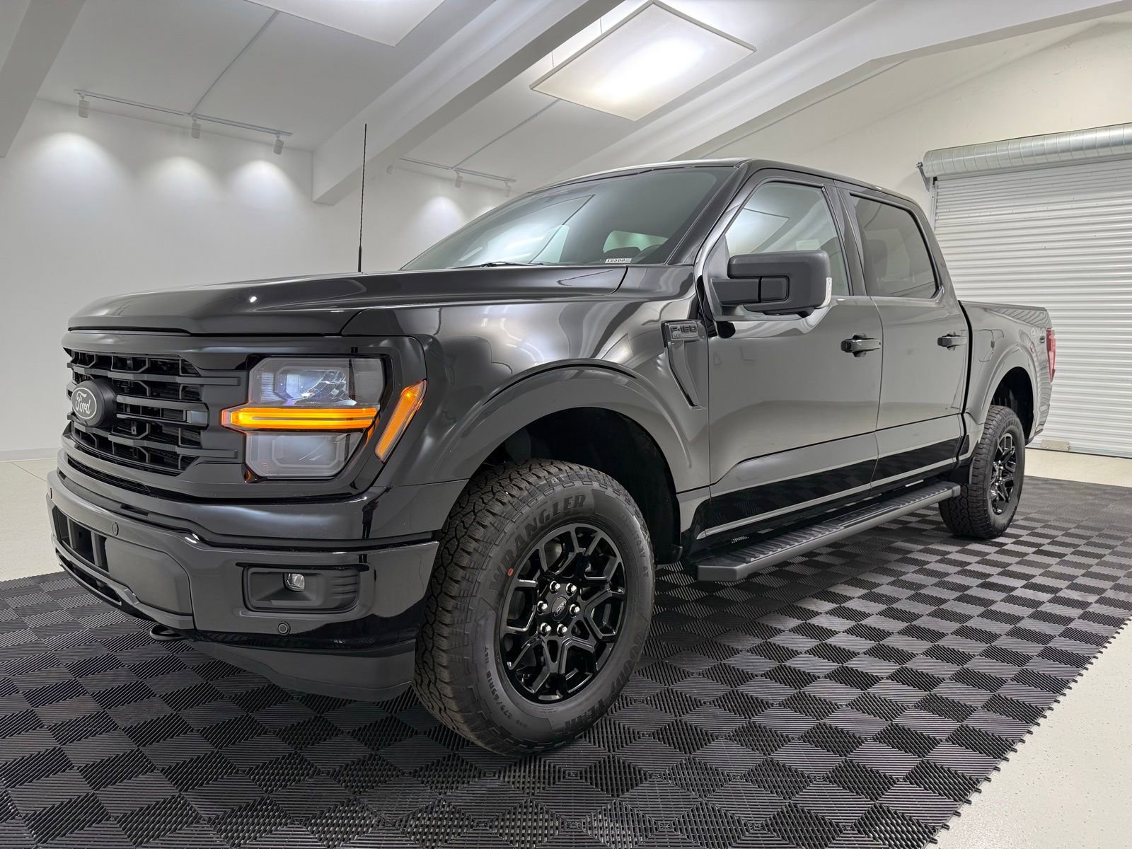 New 2026 Ford F150 XLT AWD/4WD image 3