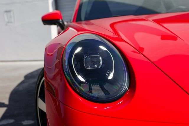 Certified 2025 Porsche 911 Carrera image 13