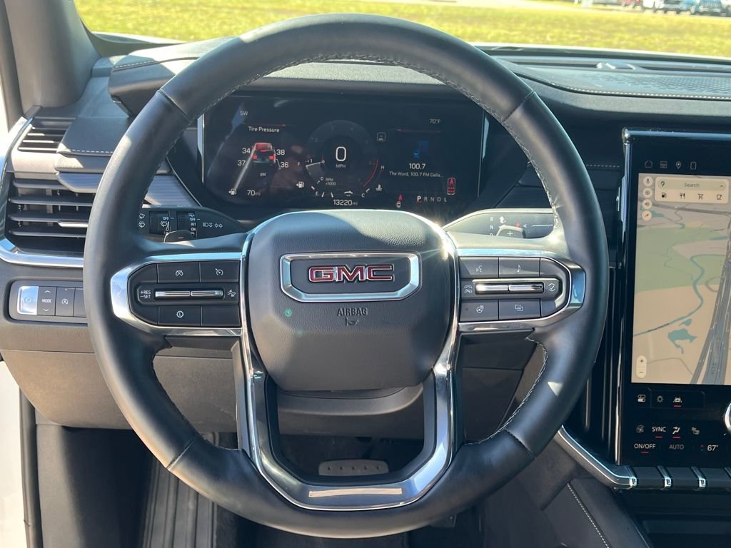 Used 2025 GMC Acadia Elevation image 18