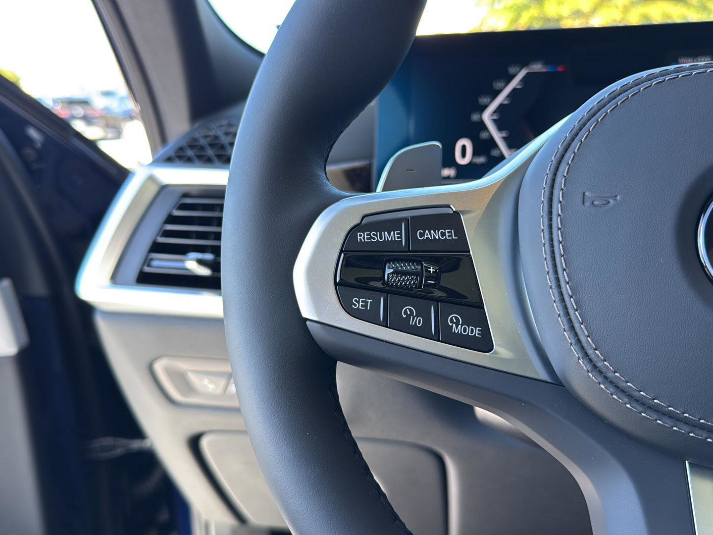 New 2026 BMW X6 xDrive40i image 18